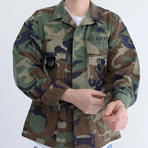 Authentic  U.S. Air Forces in Europe Green Black Brown Camo Button Up Jacket